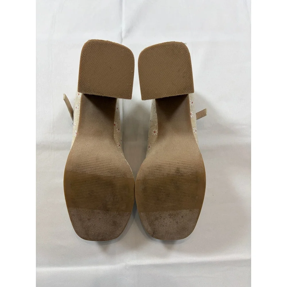 Madden Girl Daisy Floral Platform Mary Jane Heels Beige Block Heel Square Toe 11